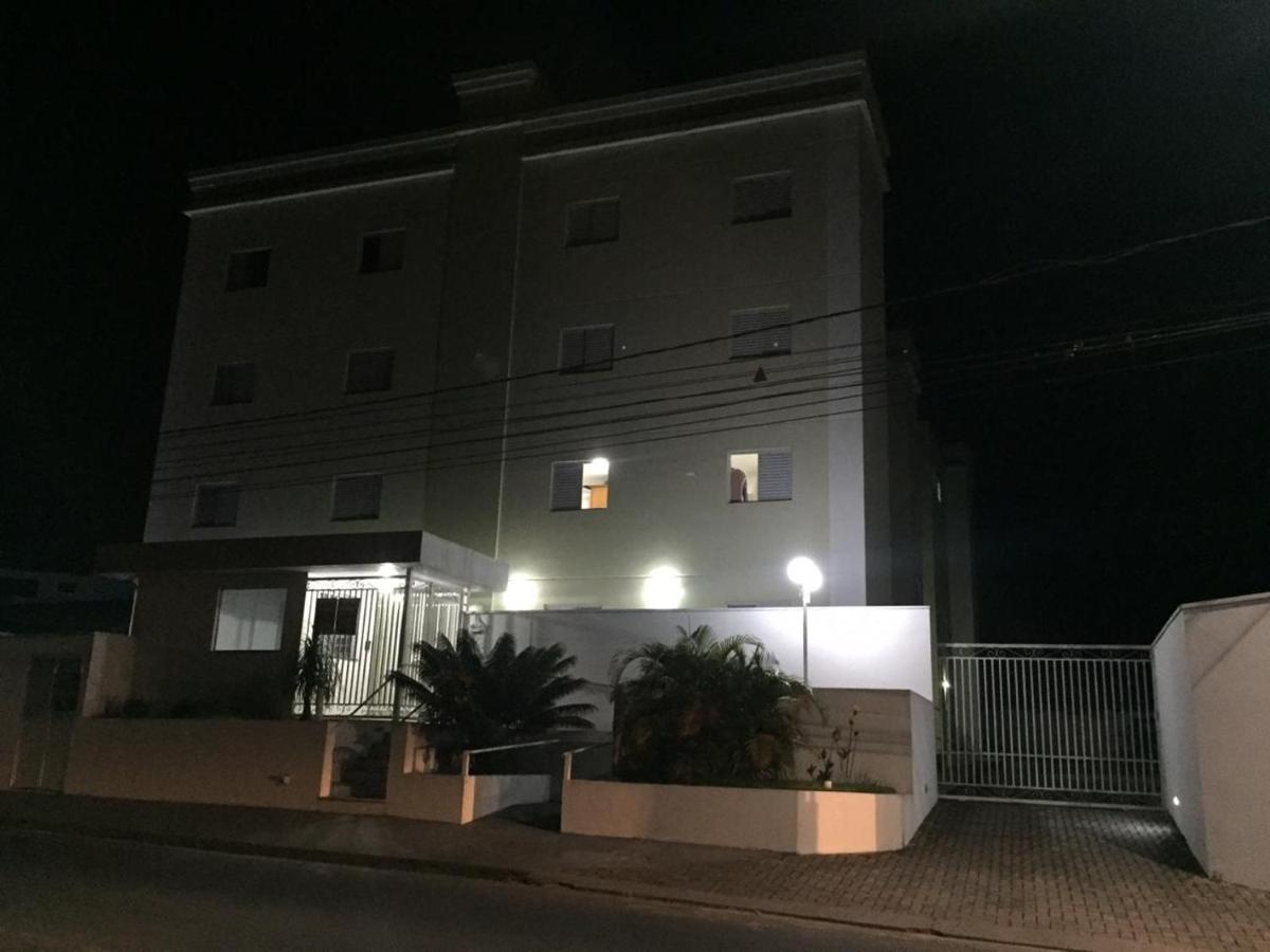 Novissimo Apto No Centro De Águas de São Pedro Buitenkant foto
